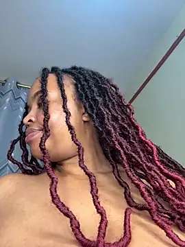 Linahlove online show from 11.21.25