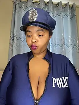 Linahlove online show from 02.28.26