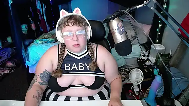 FatVeronica online show from 01.19.25