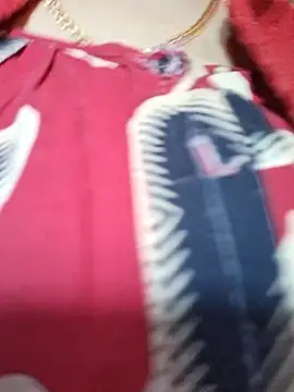 Snapshot of Ishikarana chatting on 12.16.24 Ishikarana online show from 12.16.24