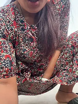 Snapshot of Ishikarana chatting on 02.08.25 Ishikarana online show from 02.08.25