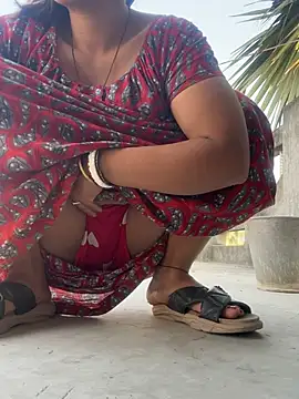 Snapshot of Ishikarana chatting on 03.19.25 Ishikarana online show from 03.19.25