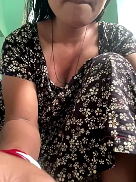 Snapshot of Ishikarana chatting on 09.11.25 Ishikarana online show from 09.11.25