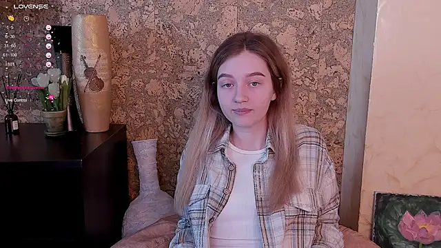 Ksuhesa online show from 03.22.25