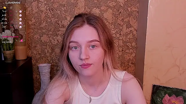 Ksuhesa online show from 03.22.25