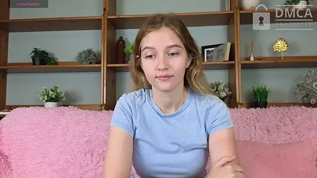 Ksuhesa online show from 09.12.25