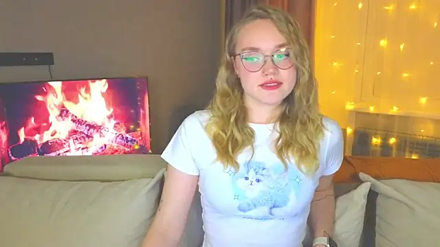 Aurora Golden1 online show from 12.12.24