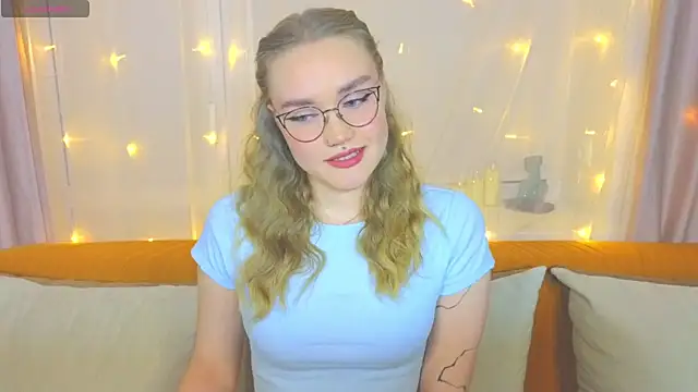 Aurora Golden1 online show from 02.25.25