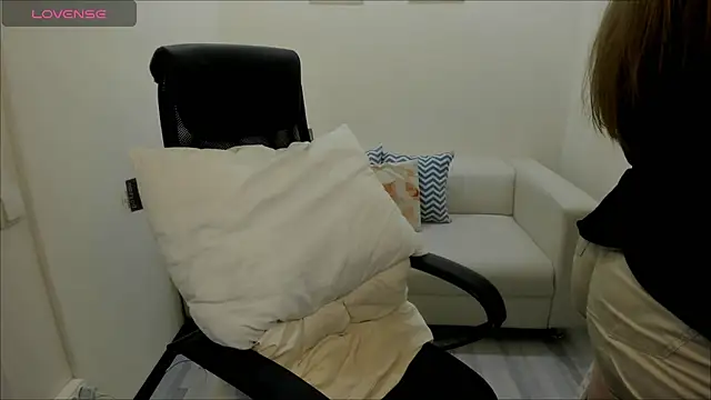 AlisaBacker online show from 12.13.24