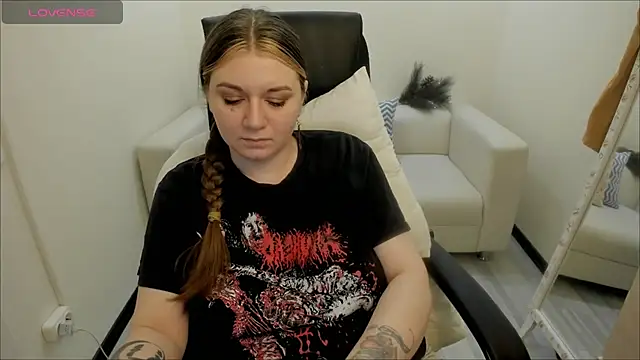 AlisaBacker online show from 12.27.24