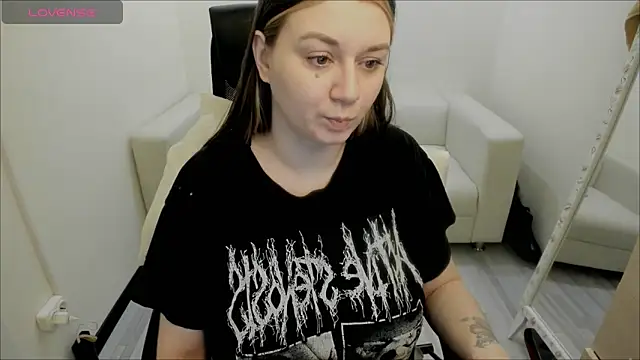 AlisaBacker online show from 01.15.25