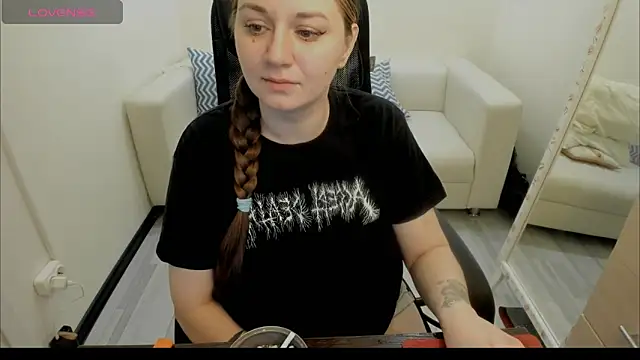 AlisaBacker online show from 01.17.25