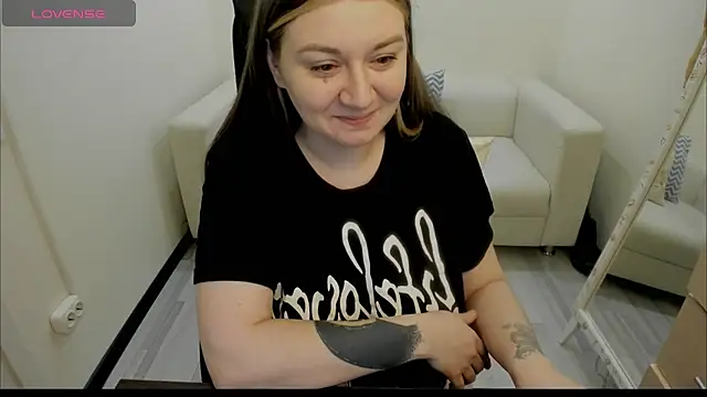 AlisaBacker online show from 01.23.25