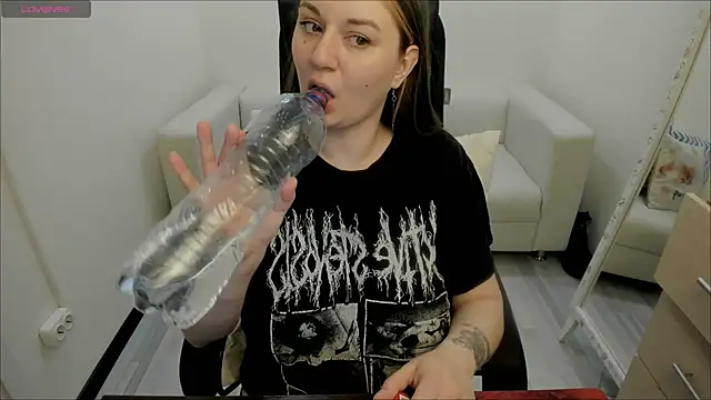 AlisaBacker online show from 01.24.25