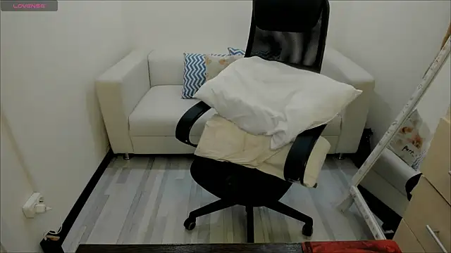 AlisaBacker online show from 01.29.25