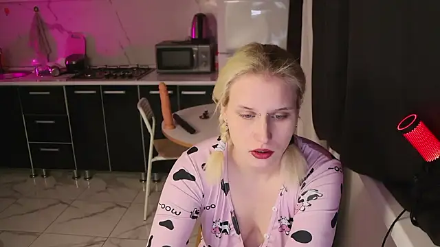 Snapshot of MertyXX chatting on 02.08.26 MertyXX online show from 02.08.26