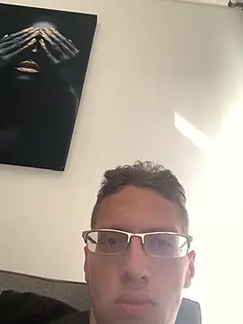 Snapshot of SOYMRX chatting on 01.05.25 SOYMRX online show from 01.05.25