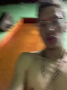 Snapshot of SOYMRX chatting on 02.15.25 SOYMRX online show from 02.15.25