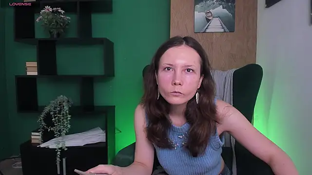 OliviaTurnery online show from 12.16.25