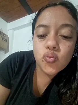 Snapshot of _MaripossaSexy_ chatting on 10.02.25 MaripossaSexy online show from 10.02.25