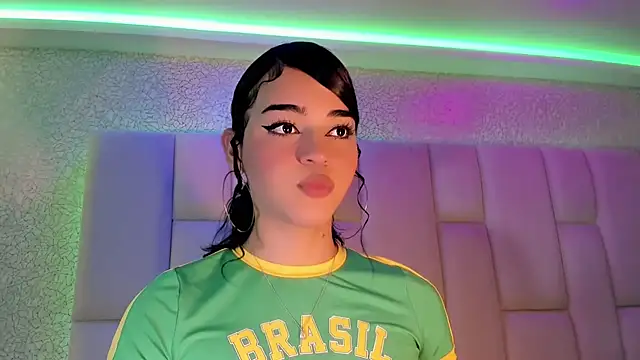 Summer walkerr online show from 01.20.25