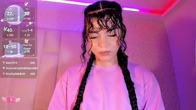 Summer walkerr online show from 02.09.25