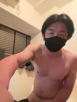 Snapshot of MTKIK chatting on 12.05.25 MTKIK online show from 12.05.25