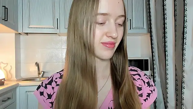 Snapshot of leslie_my_lovee chatting on 10.30.25 leslie my lovee online show from 10.30.25