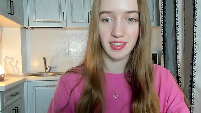 Snapshot of leslie_my_lovee chatting on 11.26.25 leslie my lovee online show from 11.26.25