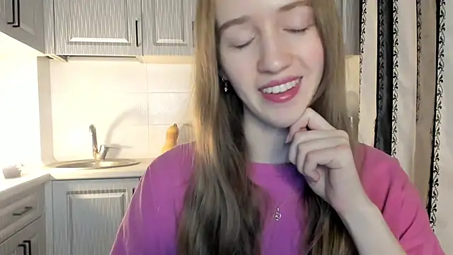 Snapshot of leslie_my_lovee chatting on 12.19.25 leslie my lovee online show from 12.19.25