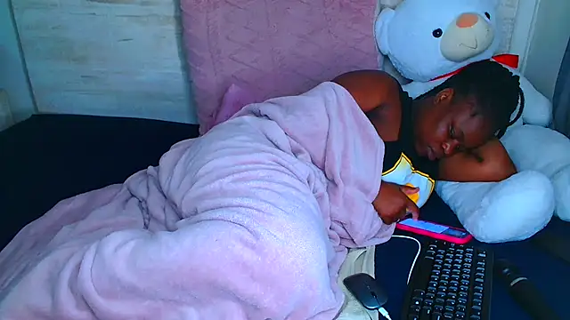 Snapshot of chocolete_candy chatting on 11.21.25 chocolete candy online show from 11.21.25