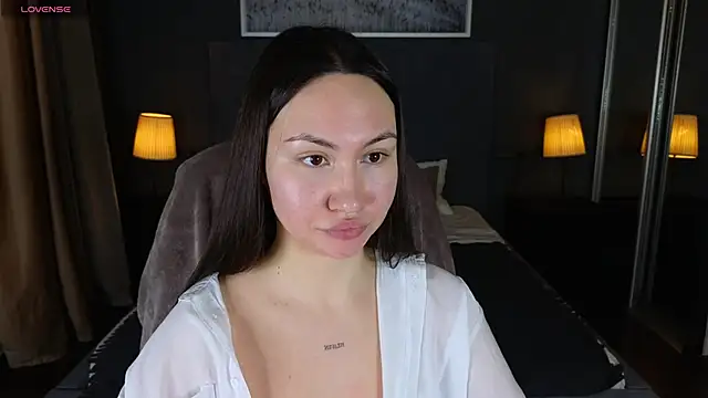 Snapshot of GIGI_BENNET chatting on 02.18.25 GIGI BENNET online show from 02.18.25