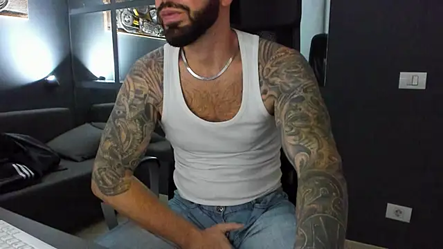 AronGrant online show from 11.06.25