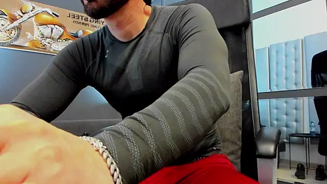 AronGrant online show from 01.07.26