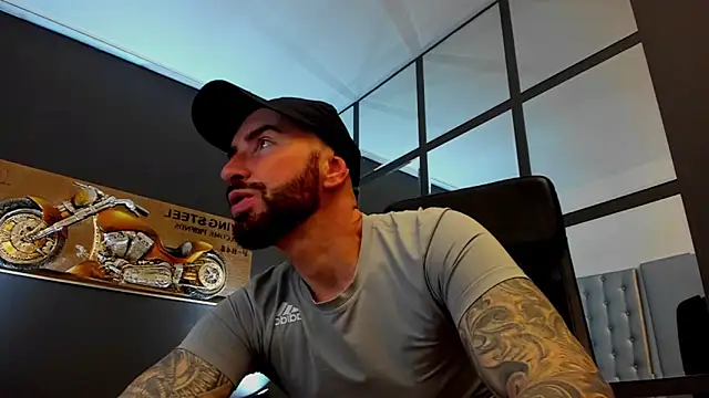 Snapshot of AronGrant chatting on 02.06.26 AronGrant online show from 02.06.26