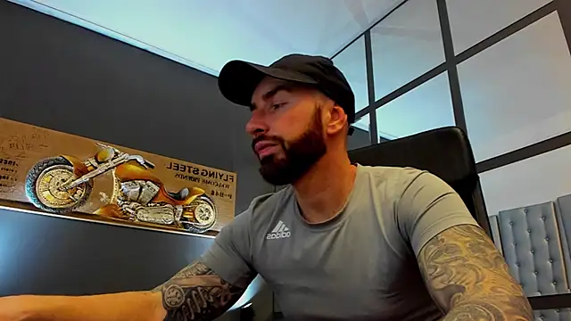 Snapshot of AronGrant chatting on 02.22.26 AronGrant online show from 02.22.26