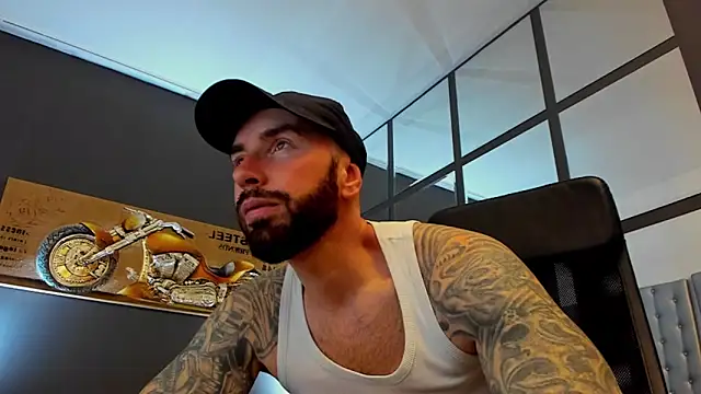 AronGrant online show from 04.07.26