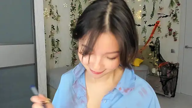 AgnieszkaBanana online show from 10.31.25