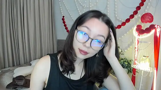 Snapshot of AgnieszkaBanana chatting on 04.28.26 AgnieszkaBanana online show from 04.28.26