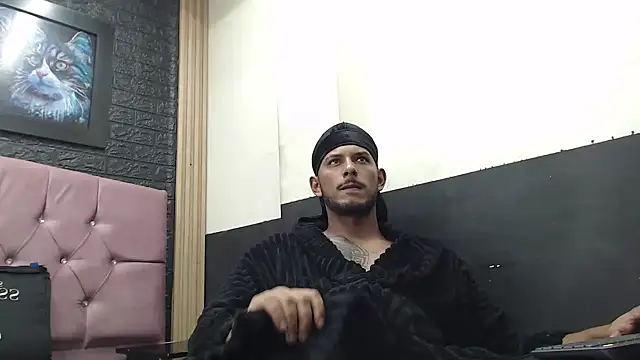 Chris Dick23 online show from 10.21.25