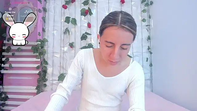 Miiaa doll online show from 02.12.25