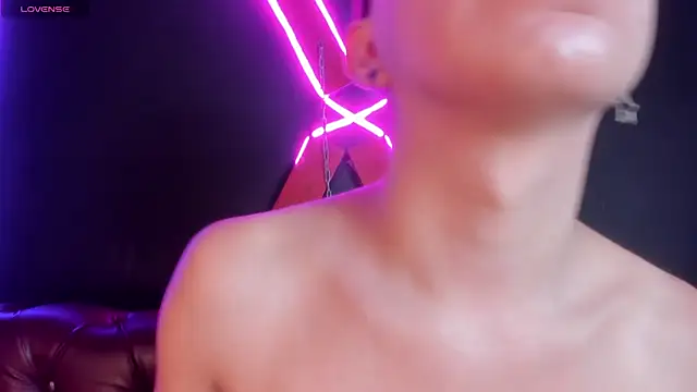 Miiaa doll online show from 02.20.25