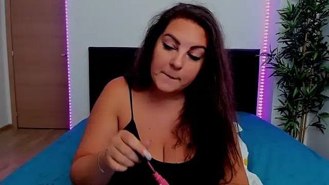 KlaraHope online show from 10.06.25