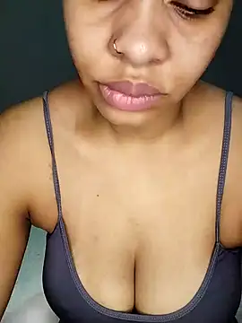 Snapshot of Su_Duarte_1 chatting on 02.06.25 Su Duarte 1 online show from 02.06.25