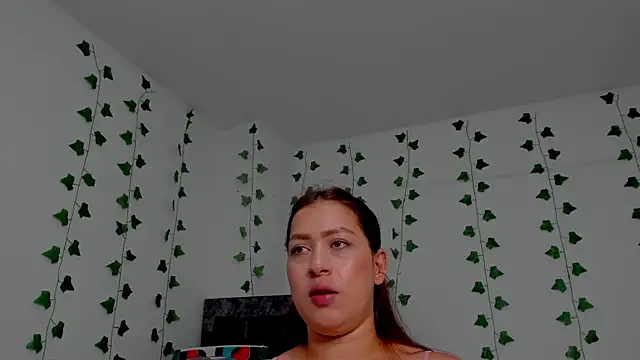 Miaa Garcia online show from 10.22.25