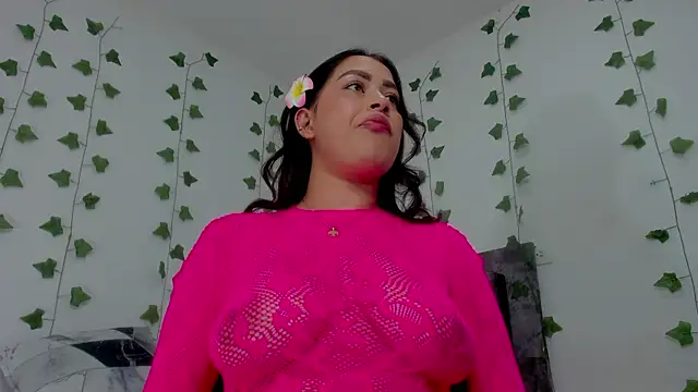 Snapshot of Miaa_Garcia chatting on 05.06.26 Miaa Garcia online show from 05.06.26