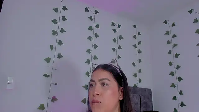 Snapshot of Miaa_Garcia chatting on 06.13.26 Miaa Garcia online show from 06.13.26