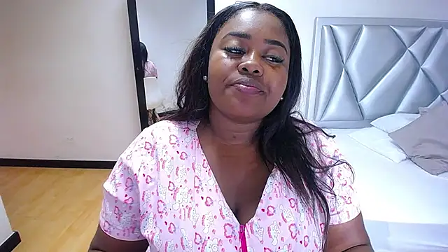 exotic karmella online show from 01.17.25