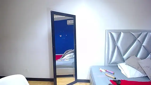 exotic karmella online show from 03.06.25