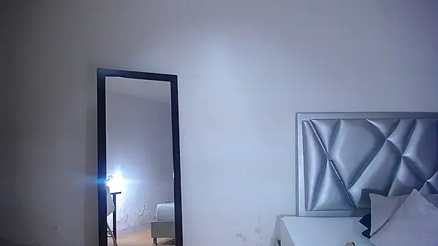 exotic karmella online show from 11.22.25